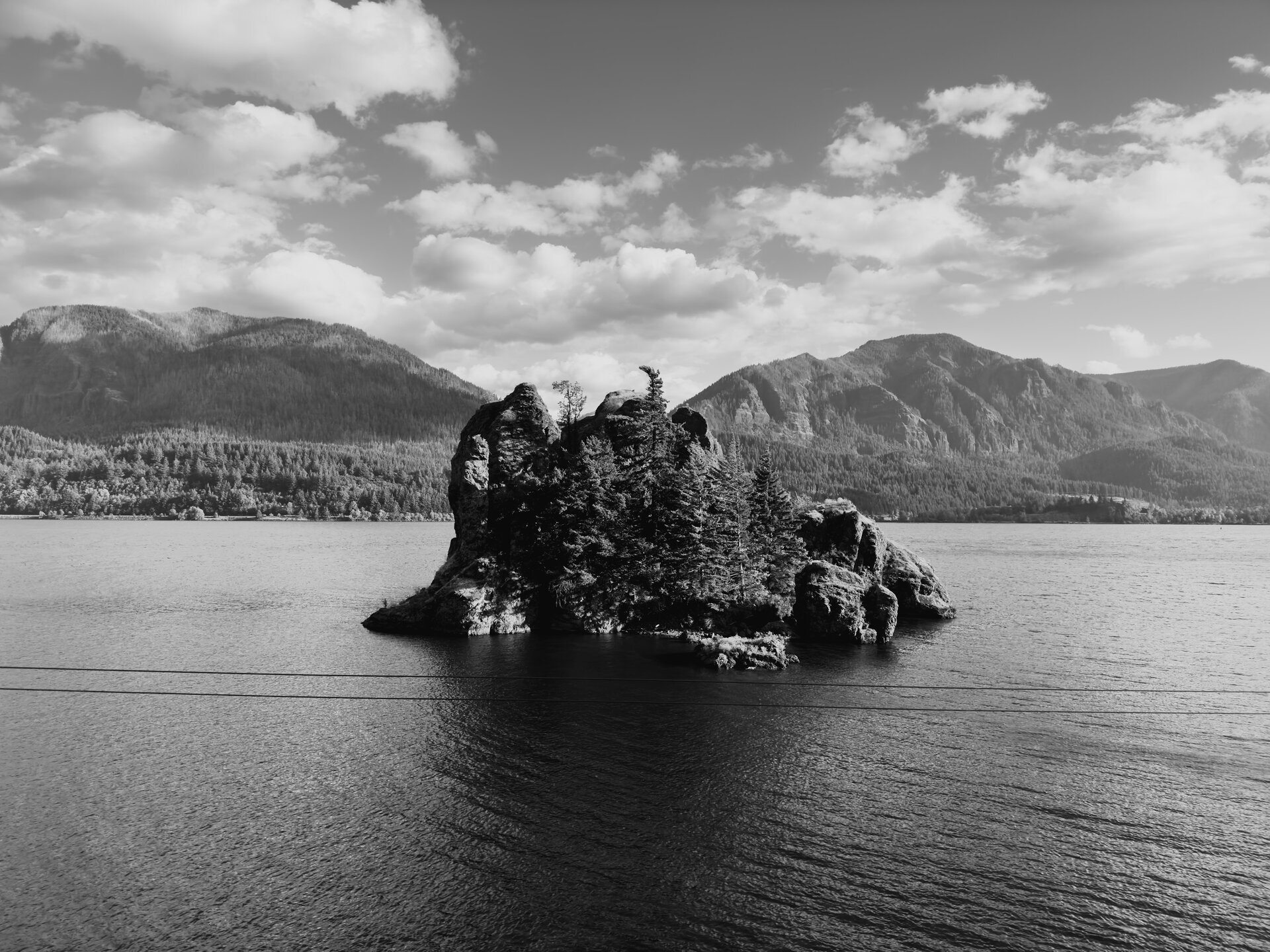 Sat, 14 Feb 2026 23:54:44 +0100